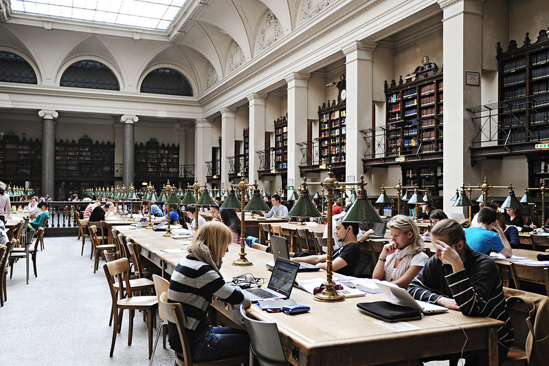 Großer Lesesaal der Universitätsbibliothek Wien